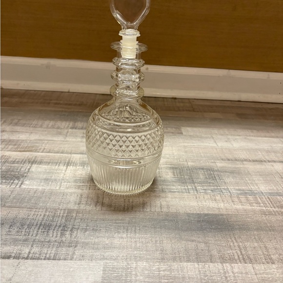 Tiffany & Co. Designed Seagram’s Wine Decanter - Picture 2 of 6